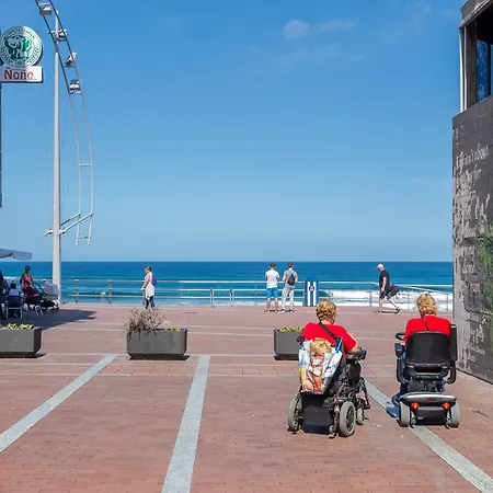 Muy Luminoso En Playa De Canteras * Las Palmas de Gran Canaria