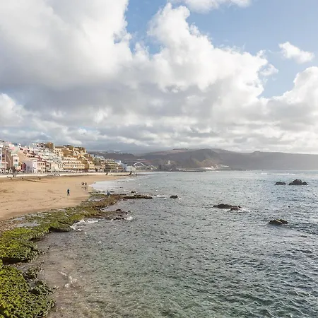 Muy Luminoso En Playa De Canteras